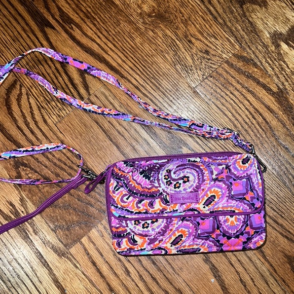 Very Bradley Iconic RFID All-in-One Crossbody/Wristlet Dream Tapestry print - Picture 5 of 11